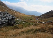 60 Bivacco Zamboni in alto a sx, RIf. Balicco in basso a dx